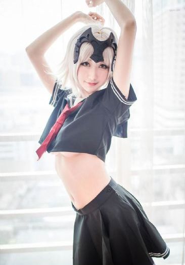 年轻漂亮的保姆